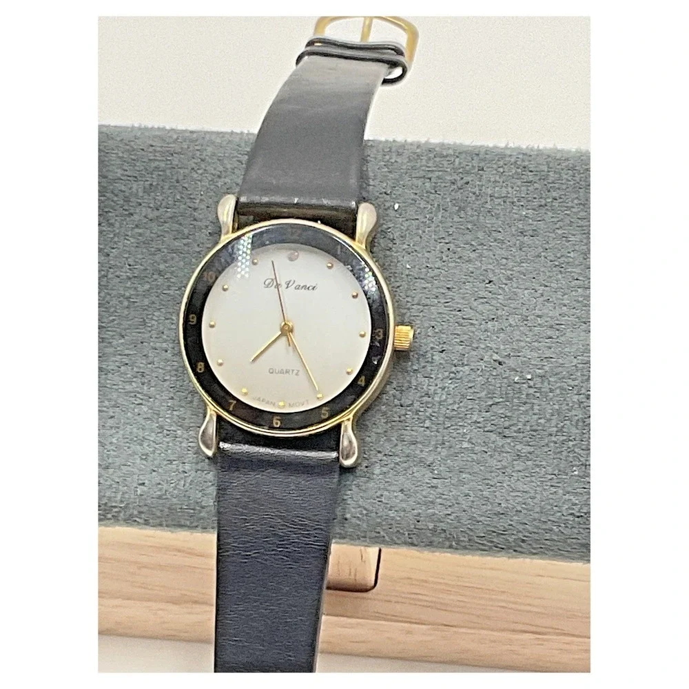 Da‎ Vinci Women's Wristwatch Black Leather Gold Tone Quartz